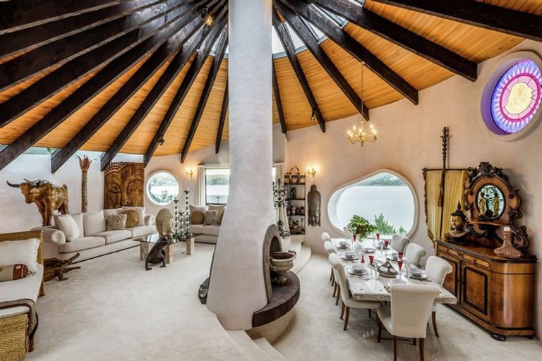 Photo of property in 82 Seaview Road, Paremata, Porirua, 5024