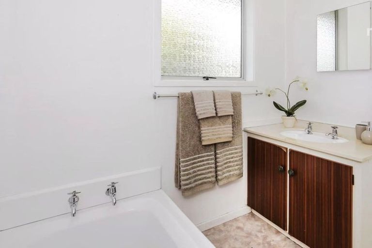 Photo of property in 4 Forest Hill Road, Henderson, Auckland, 0612