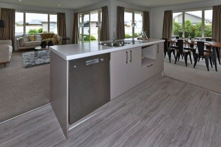 Photo of property in 12a Emerson Lane, Rolleston, 7614