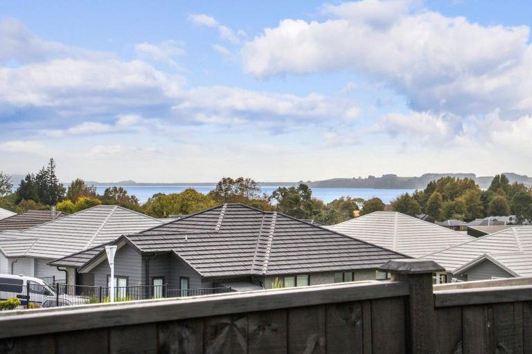 Photo of property in 91 Bert Wall Drive, Omokoroa, 3114
