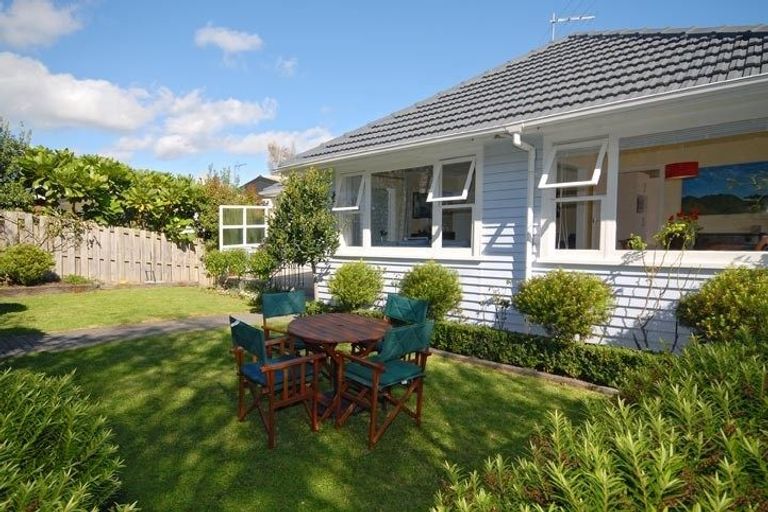 Photo of property in 19 Appleyard Crescent, Meadowbank, Auckland, 1072