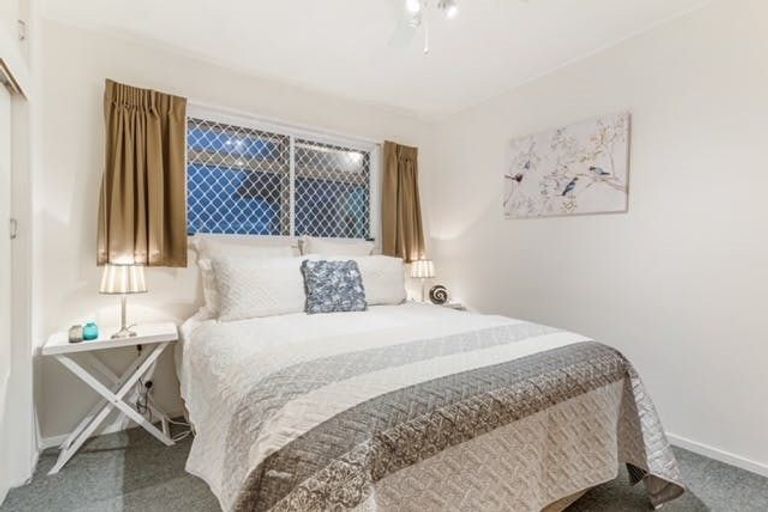 Photo of property in 220 Centreway Road, Orewa, 0931