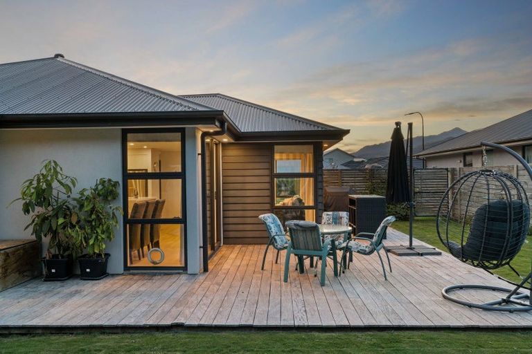 Photo of property in 88 Risinghurst Terrace, Lower Shotover, Queenstown, 9304