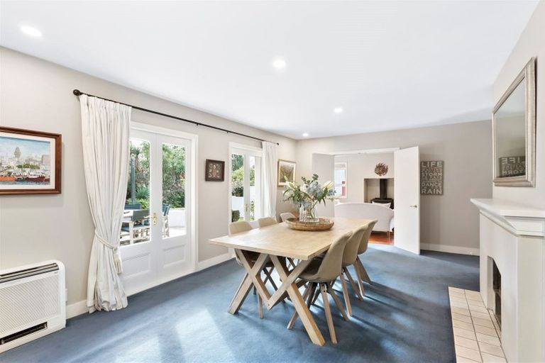 Photo of property in 25 Chepstow Avenue, Fendalton, Christchurch, 8052