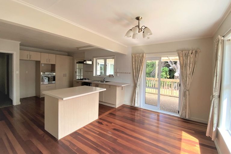 Photo of property in 9 Trafalgar Road, Milford, Auckland, 0620