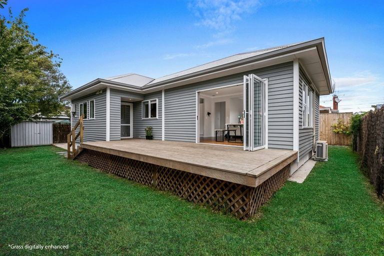 Photo of property in 21a Ngatai Road, Otumoetai, Tauranga, 3110
