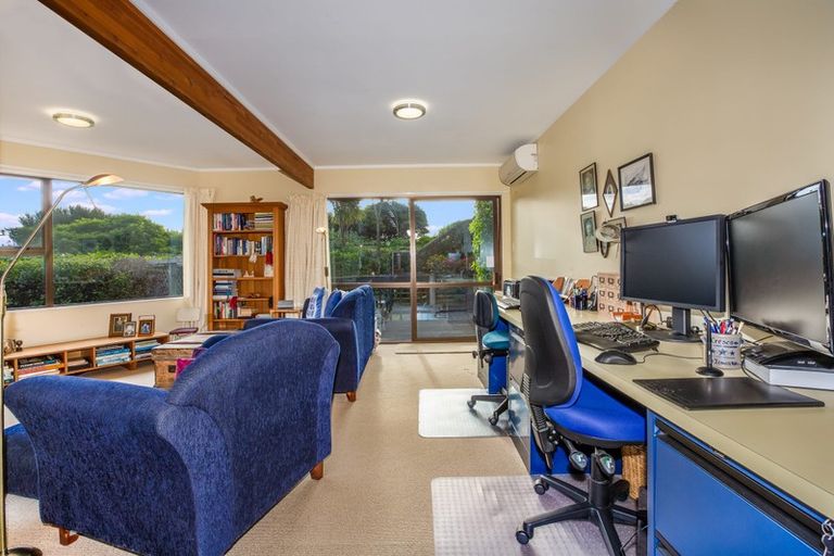 Photo of property in 18 Tremaine Place, Camborne, Porirua, 5026