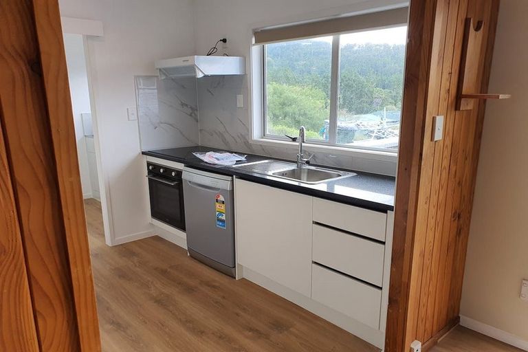 Photo of property in 65 Konini Road, Titirangi, Auckland, 0604