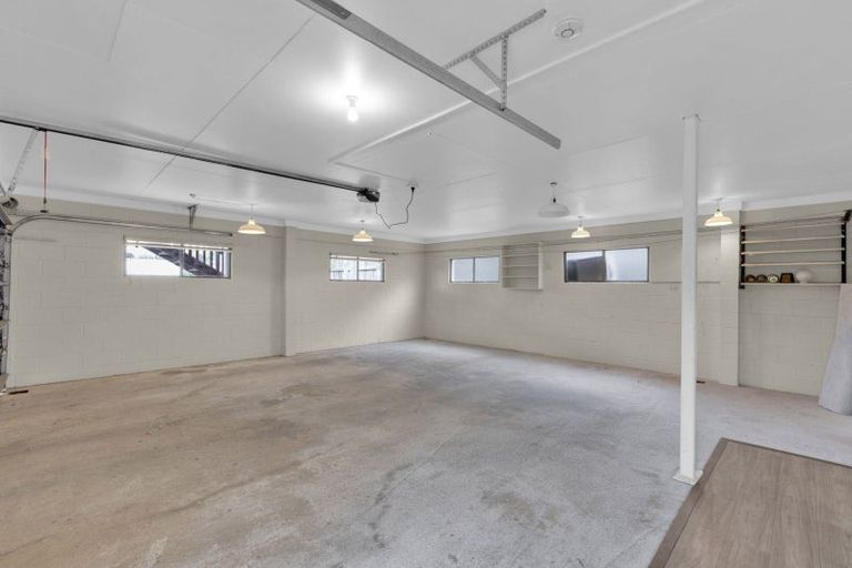 Photo of property in 29 Lachlan Drive, Dinsdale, Hamilton, 3204