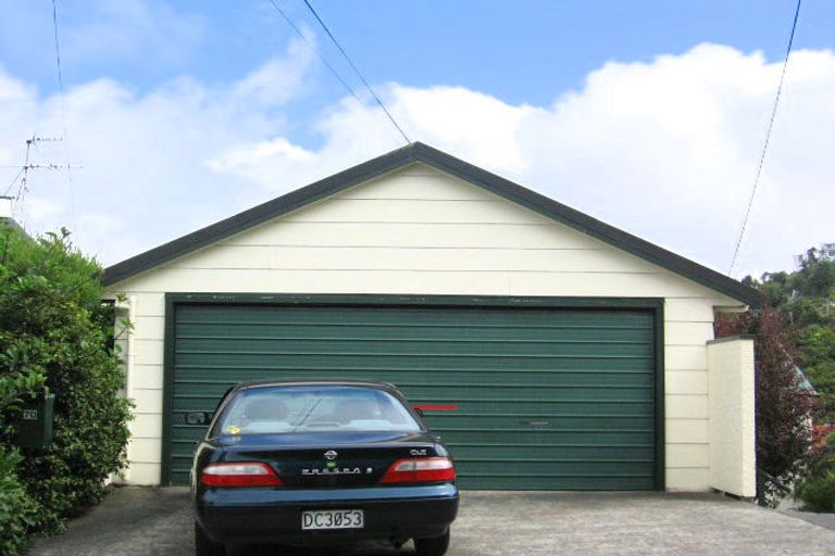 Photo of property in 70 Amritsar Street, Khandallah, Wellington, 6035