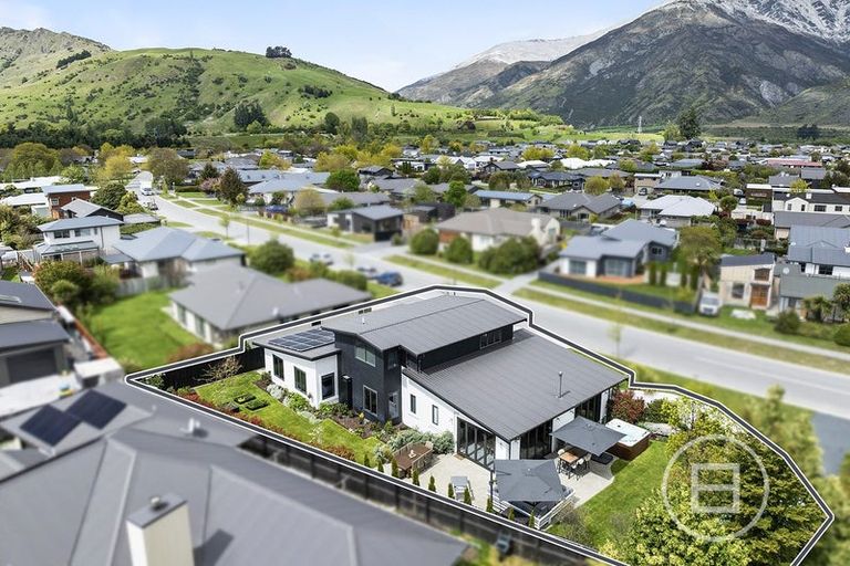 Photo of property in 3 Erskine Street, Lake Hayes, Queenstown, 9304