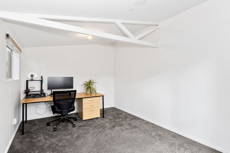 Photo of property in 71a Eastern Terrace, Beckenham, Christchurch, 8023