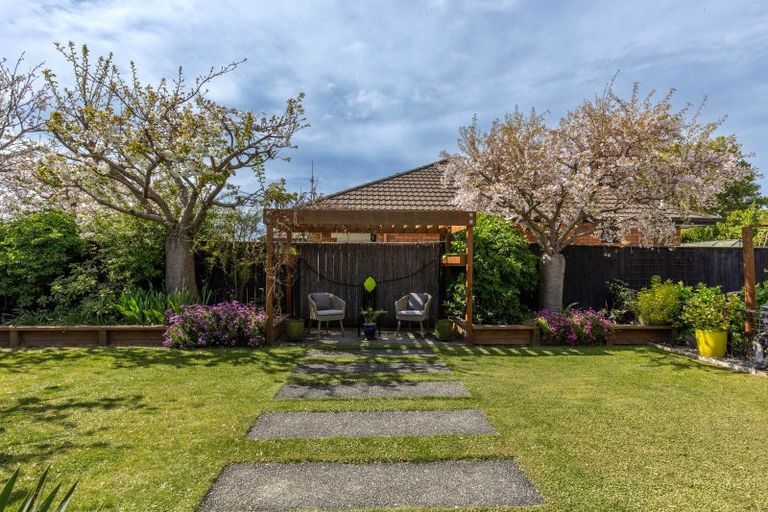 Photo of property in 2 Hitaua Place, Redwoodtown, Blenheim, 7201