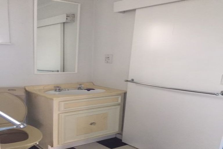 Photo of property in 7a Hawker Street, Mount Victoria, Wellington, 6011