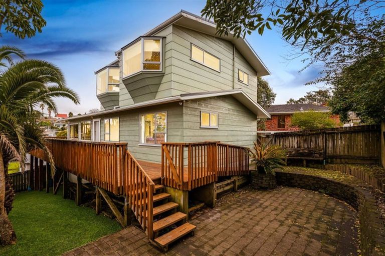 Photo of property in 10 Yule Place, Massey, Auckland, 0614
