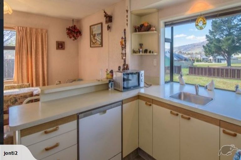 Photo of property in 15 Westmoreland Place, Cromwell, 9310