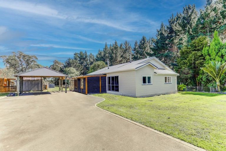 Photo of property in 40 Union Line, Fordell, Whanganui, 4572