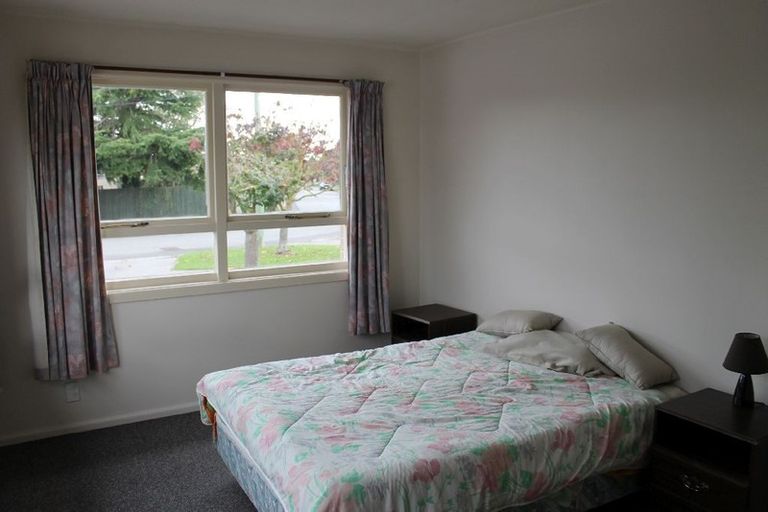 Photo of property in 51 Appleby Crescent, Burnside, Christchurch, 8053