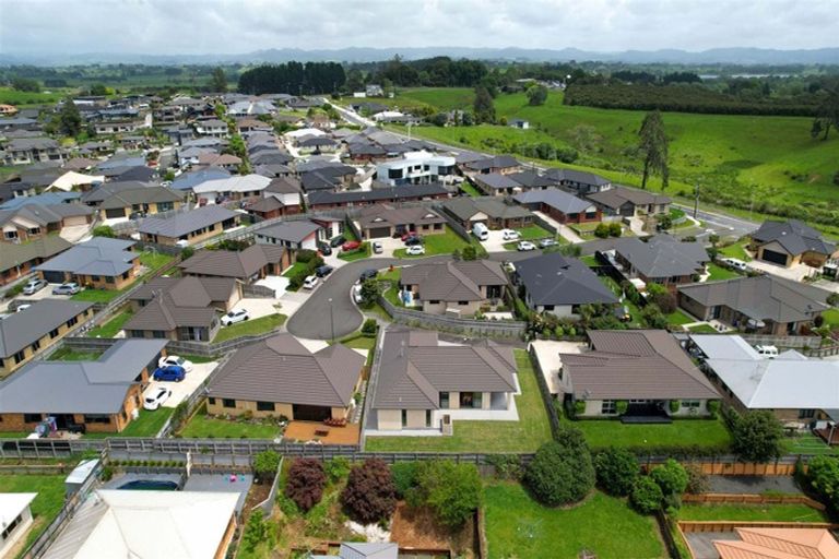 Photo of property in 11 Jack Rise, Grandview Heights, Hamilton, 3200