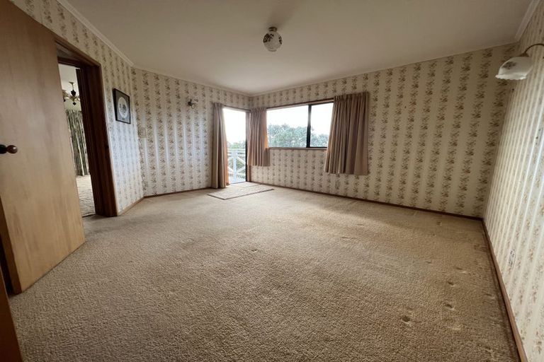 Photo of property in 4 Rae Road, Campbells Bay, Auckland, 0620