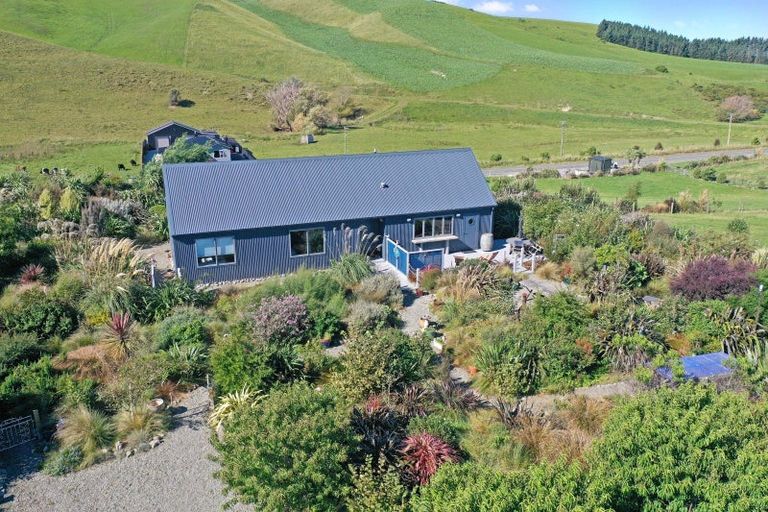 Photo of property in 1/102 Beach Road, Awamoa, Oamaru, 9495