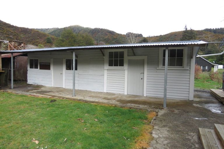 Photo of property in 58 Trennery Street, Blacks Point, Reefton, 7830