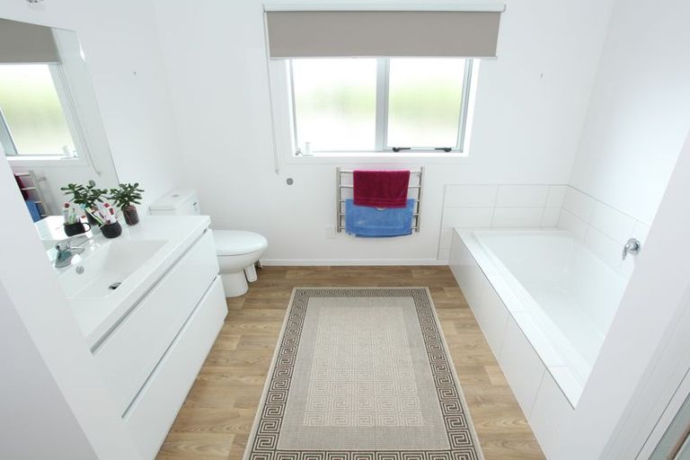 Photo of property in 21 Violet Street, Raglan, 3225