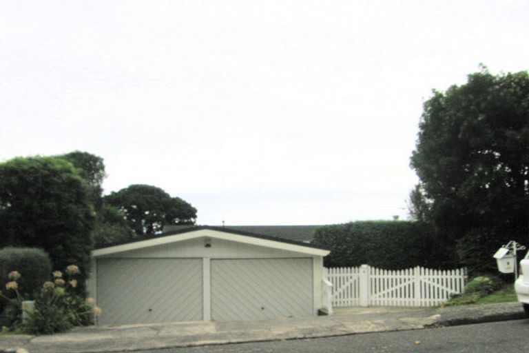 Photo of property in 4 Tui Crescent, Waikanae, 5036
