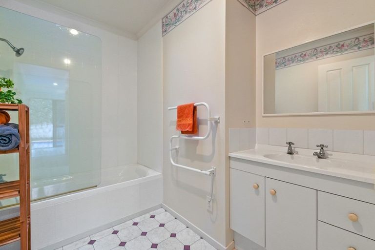 Photo of property in 6 Melfort Place, Nawton, Hamilton, 3200