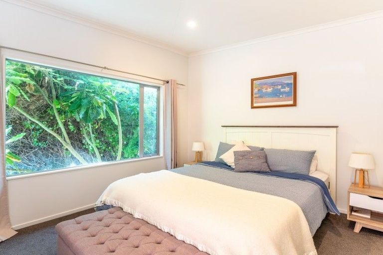 Photo of property in 3 Paremata Drive, Paremata, Porirua, 5024