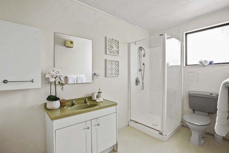 Photo of property in 178 Mangorei Road, Merrilands, New Plymouth, 4312