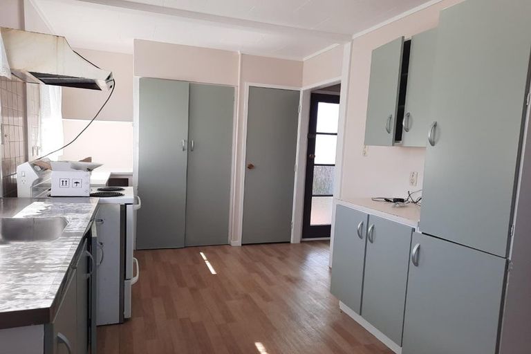 Photo of property in 62 Burundi Avenue, Clendon Park, Auckland, 2103