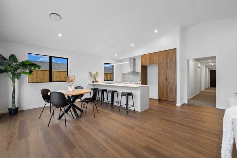 Photo of property in 15 Woolshed Road, Jacks Point, Queenstown, 9371