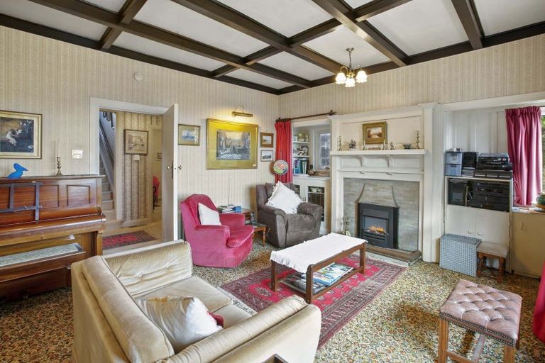 Photo of property in 83 Vivian Street, New Plymouth, 4310