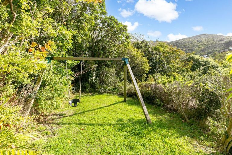 Photo of property in 55 Makara Road, Karori, Wellington, 6012