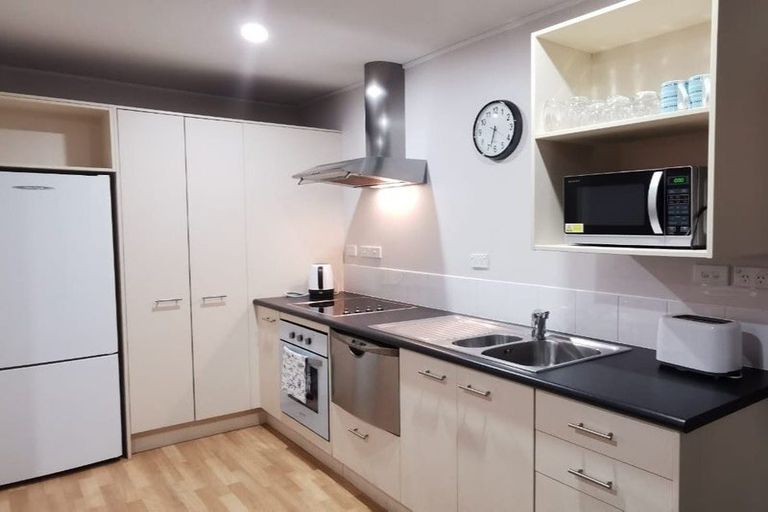 Photo of property in Westhaven Apartments, 13/127 Molesworth Street, Thorndon, Wellington, 6011