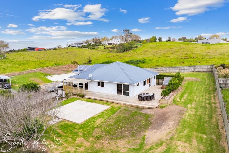 Photo of property in 30 Settlement Road, Kaiwaka, 0573