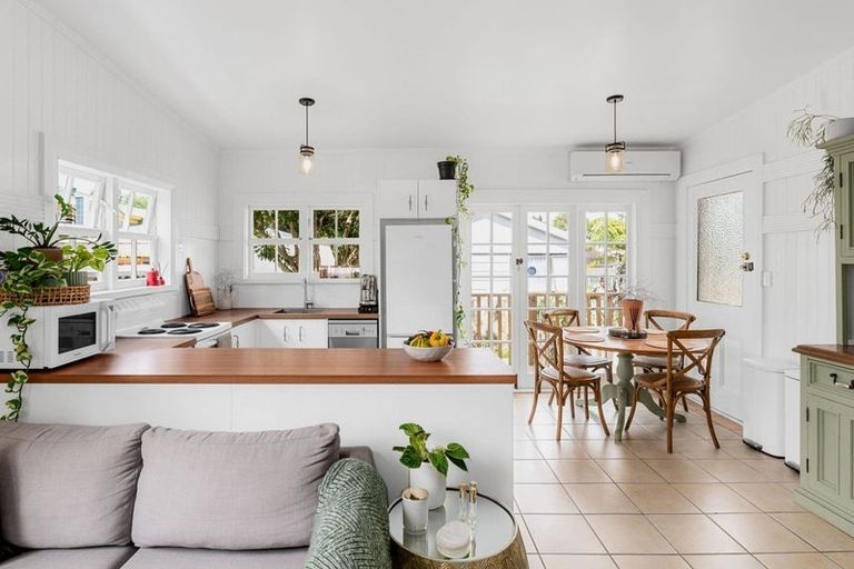 Photo of property in 10 Claude Street, Fairfield, Hamilton, 3214