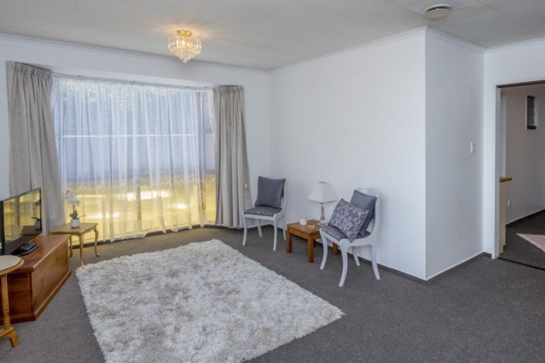 Photo of property in 4/38 Mako Mako Road, Levin, 5510