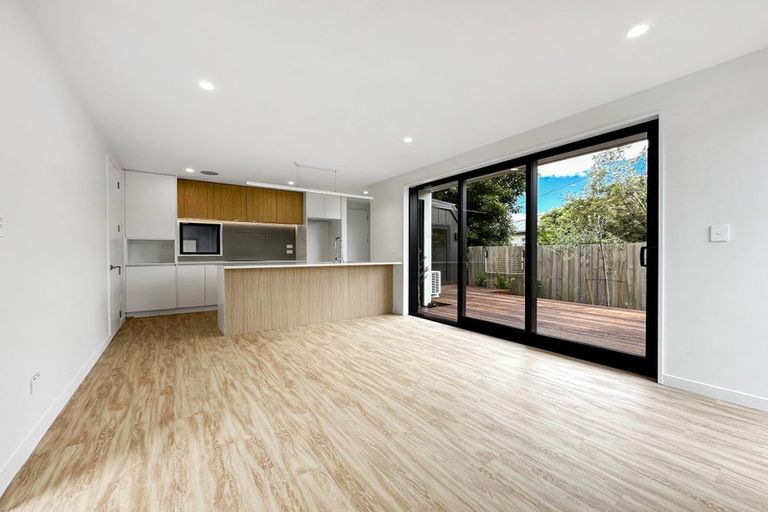 Photo of property in 4/5 Clarence Street South, Addington, Christchurch, 8024