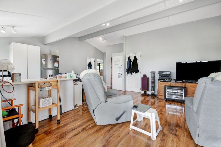 Photo of property in 31f Springs Road, Parakai, 0830