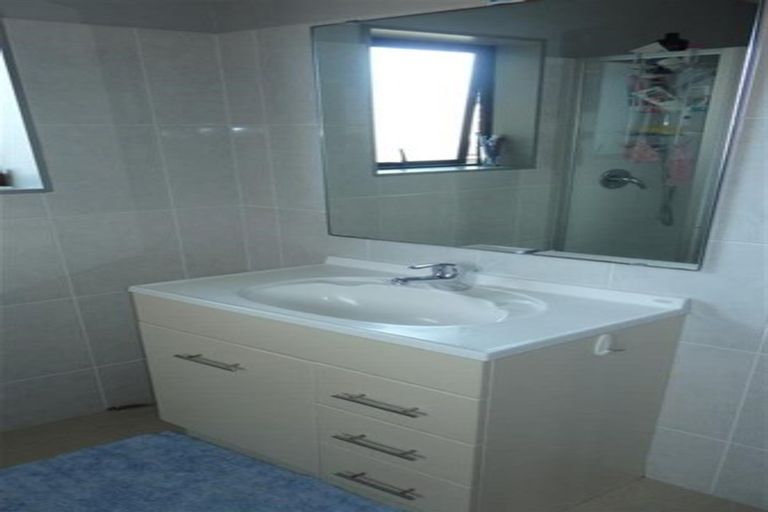 Photo of property in 13 Kokako Rise, Papakura, 2110