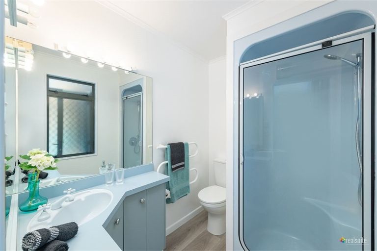 Photo of property in 12a Pekanga Road, Normandale, Lower Hutt, 5010