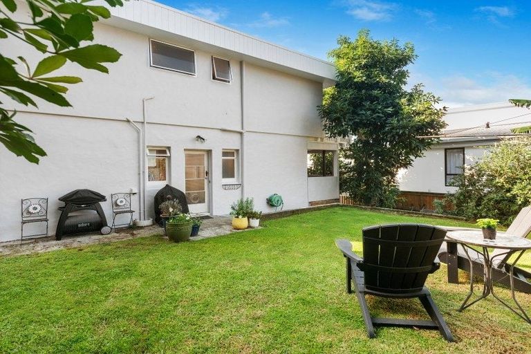 Photo of property in 30c Eleventh Avenue, Tauranga, 3110