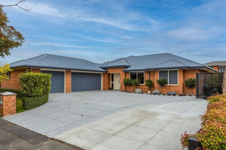 Photo of property in 24 Creedon Glen, Casebrook, Christchurch, 8051
