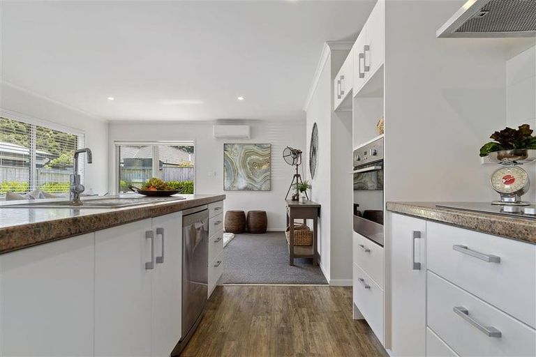 Photo of property in 263 Lakes Boulevard, Pyes Pa, Tauranga, 3112