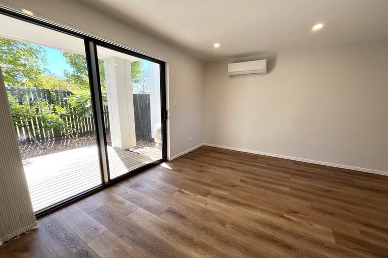 Photo of property in 16 Whai Hua Lane, Mangere Bridge, Auckland, 2022