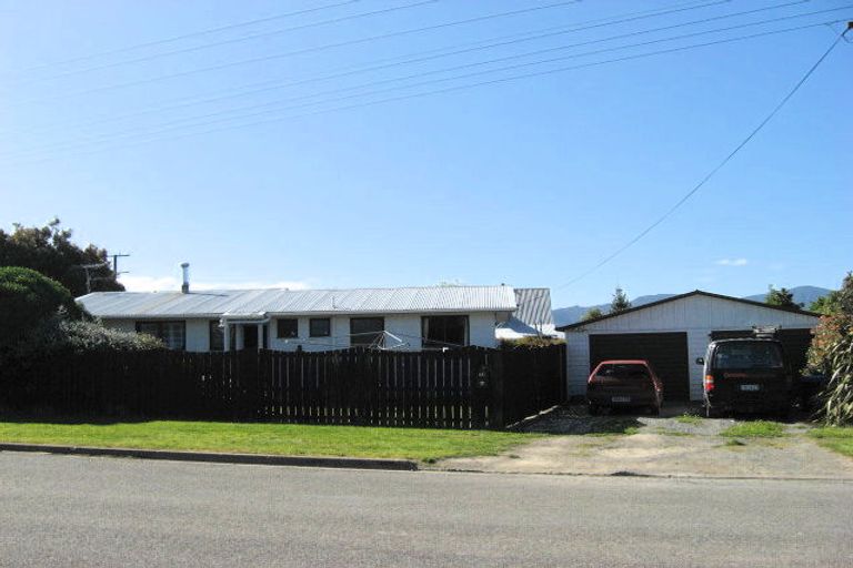 Photo of property in 19 Clyde Street, Renwick, 7204