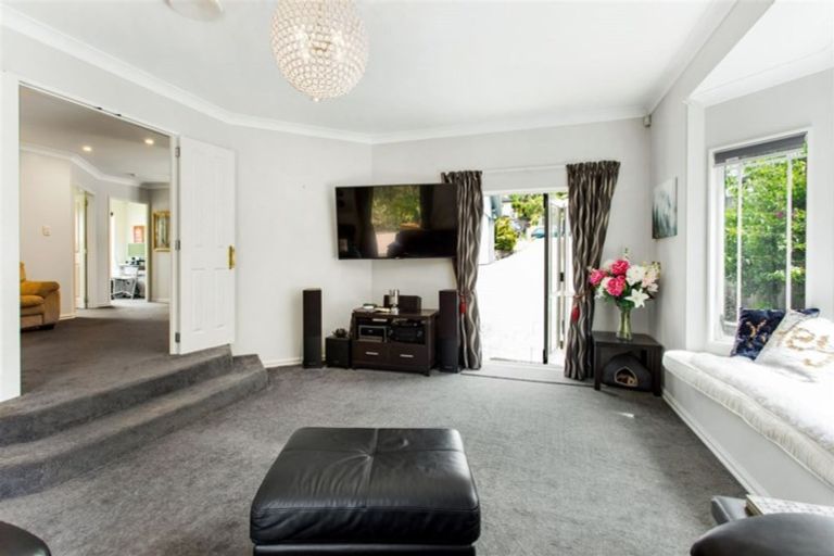 Photo of property in 49 Millstream Drive, Henderson, Auckland, 0610