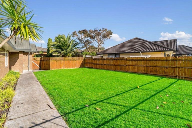 Photo of property in 12 Redcastle Drive, East Tamaki, Auckland, 2013